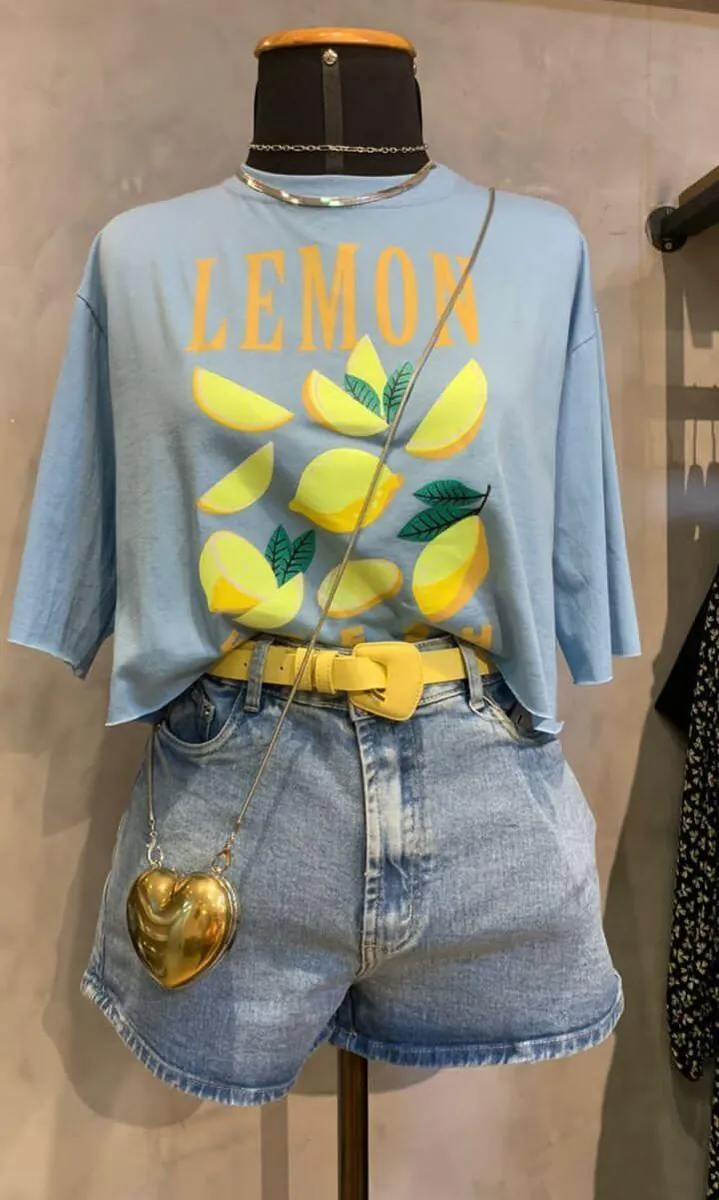 Conjunto de roupa usado para criar o vídeo com o clone